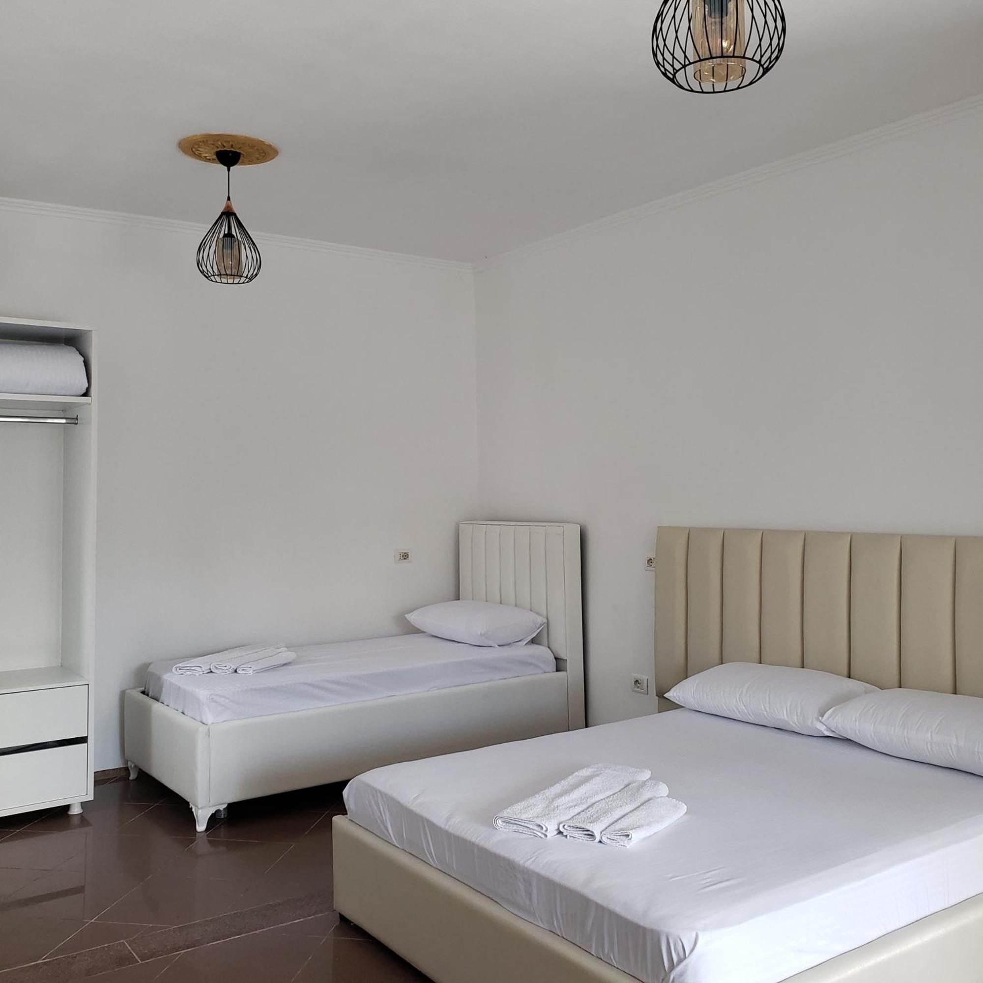 Pomegranates & Olives Guesthouse دراس المظهر الخارجي الصورة