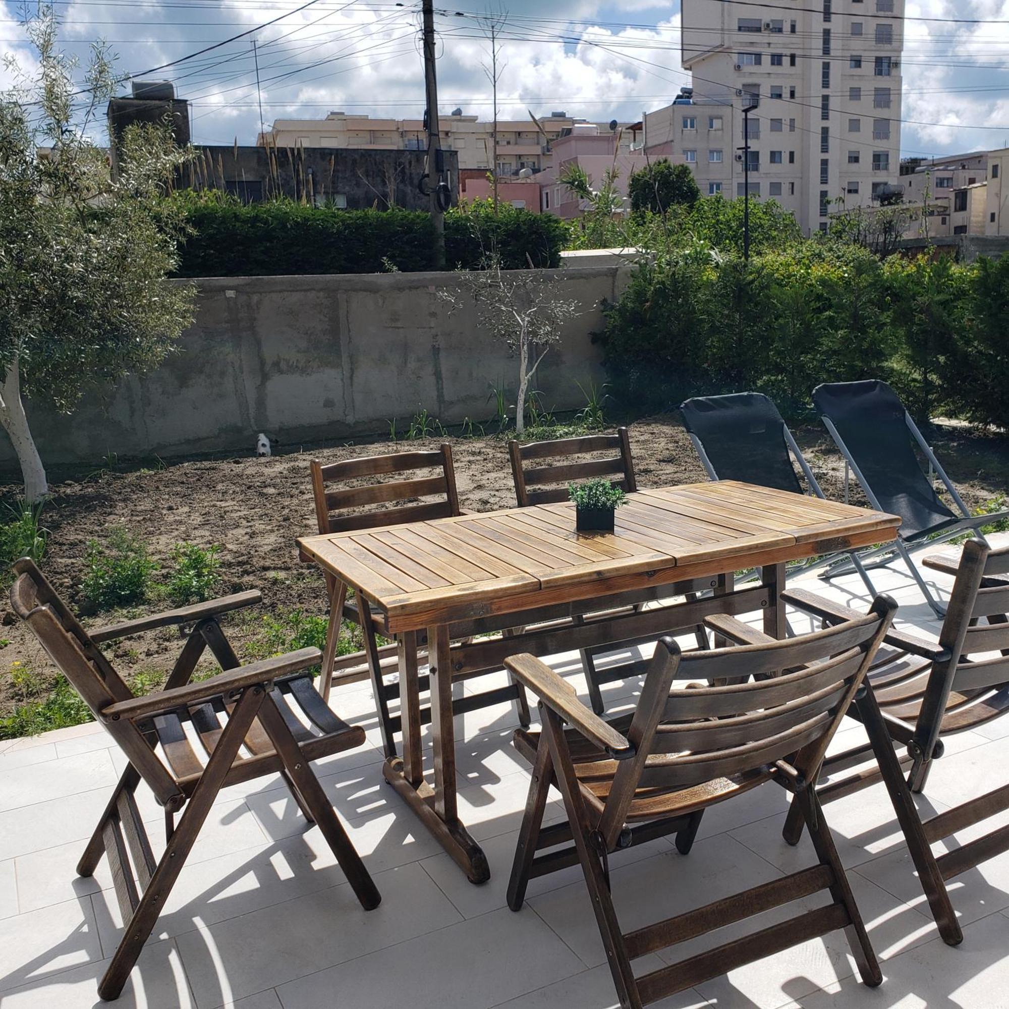 Pomegranates & Olives Guesthouse دراس المظهر الخارجي الصورة